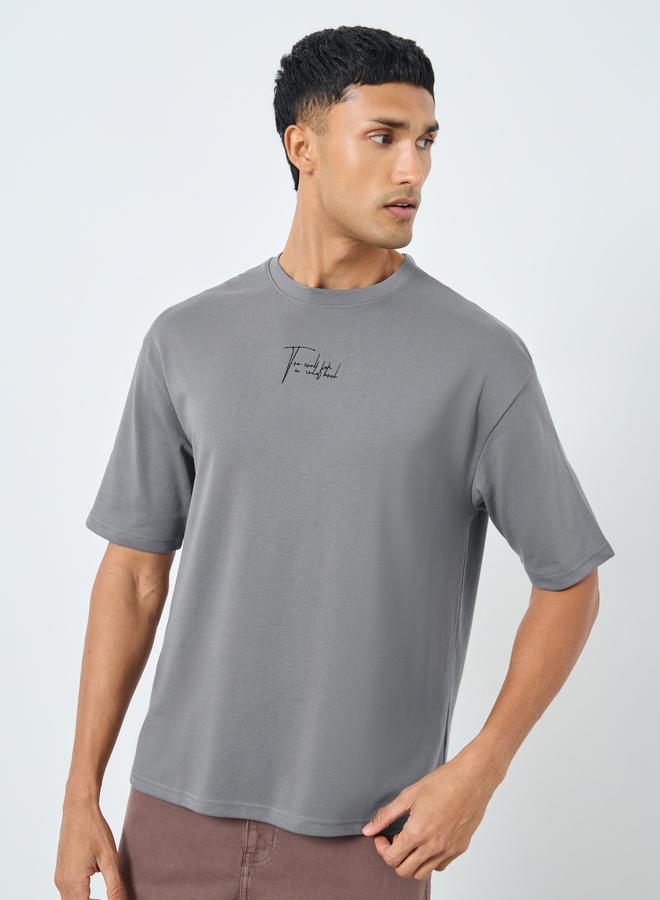 ستايلي تيشيرت واسع بنمط انترلوك ولون أحادي - Image 1